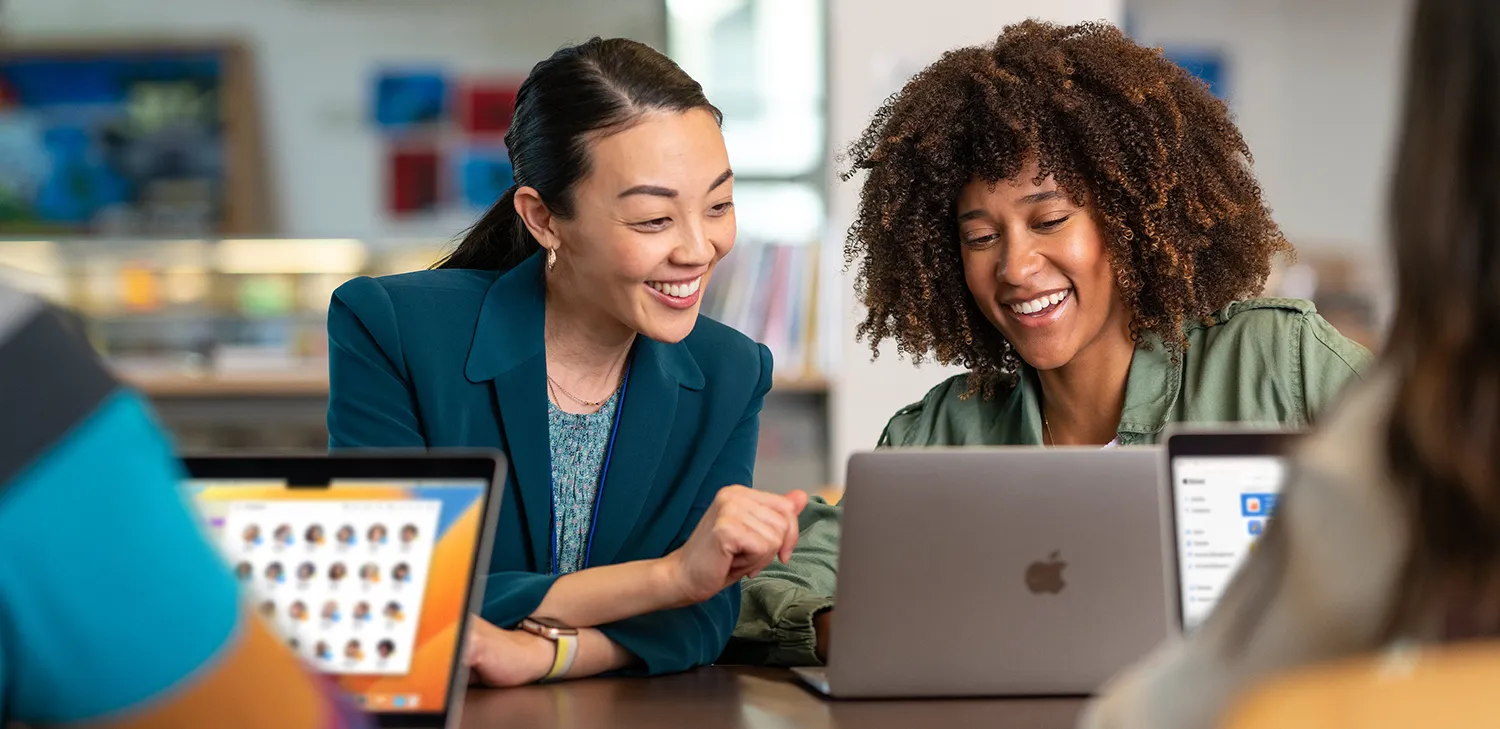 Vrouwen met MacBook